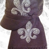 Gray Fleur de Lis Scarf Set